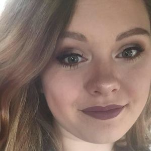 Meet your Posher, Alli